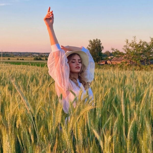 A lo largo de nuestra vida fértil usaremos unos 11.000 tampones. Echa cuentas de la de fibras que se pueden quedar olvidadas. Y a tu microbiota tal vez no le gusten. FOTO: Yanina/Pexels.