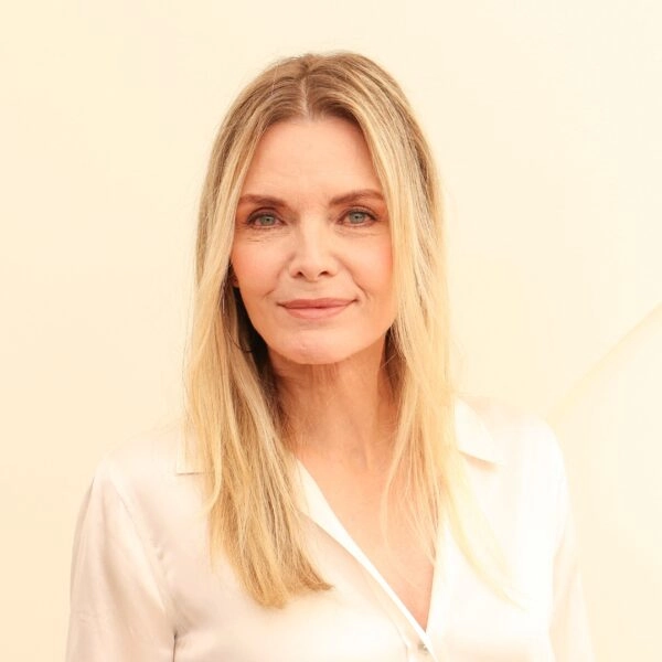 Lucir esa belleza y esa serenidad casi a los 70 es posible. Peo hay que empezar mucho antes para dar longevidad a la piel. FOTO: Valerie Macon/AFP vía Getty Images.