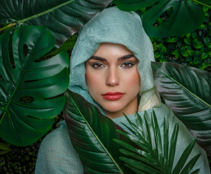 comprar-cosmetica-ecologica Mujer dispuesta a comprar cosmetica ecologica