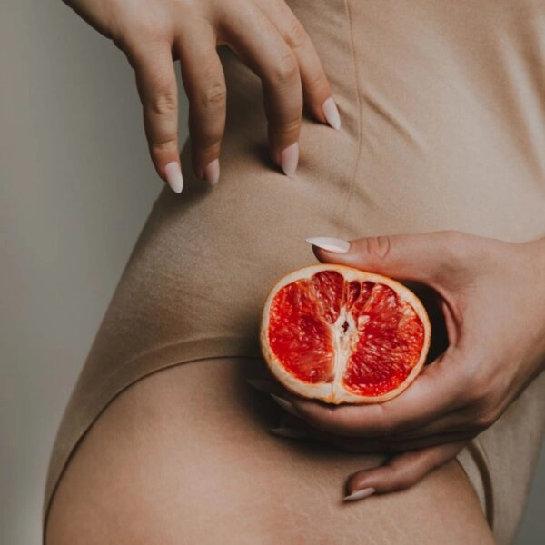 Los ojos rojos son solo el principio... Riesgos para la salud ocular de los chapuzones de verano