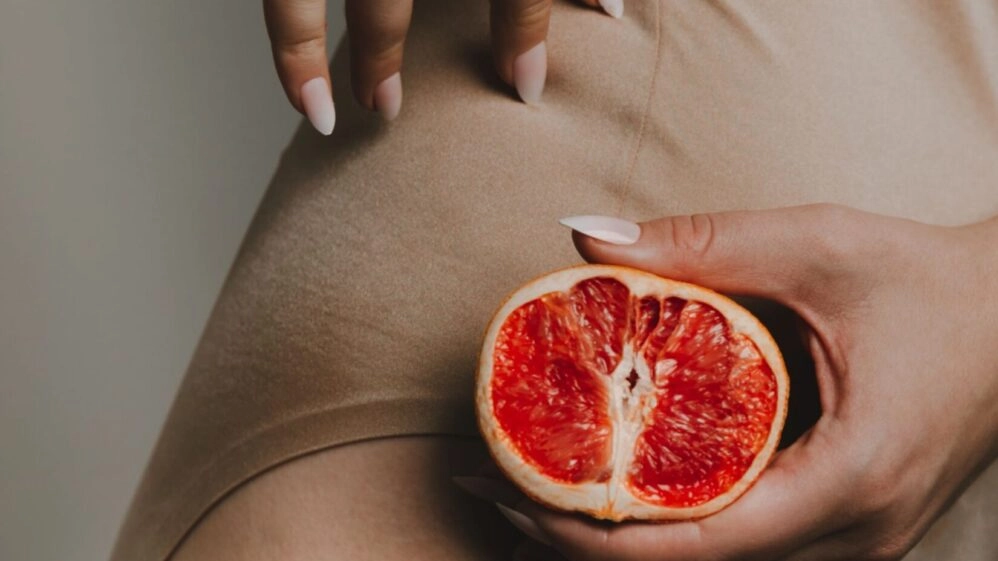 Llega el momento de prestar especial atención a una zona que en la juventud se tiende a olvidar, excepto en casos excepcionales: la microbiota vaginal.