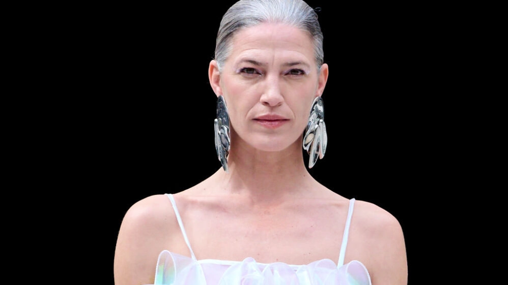 Laura Sanchez y el edadismo por tener canas